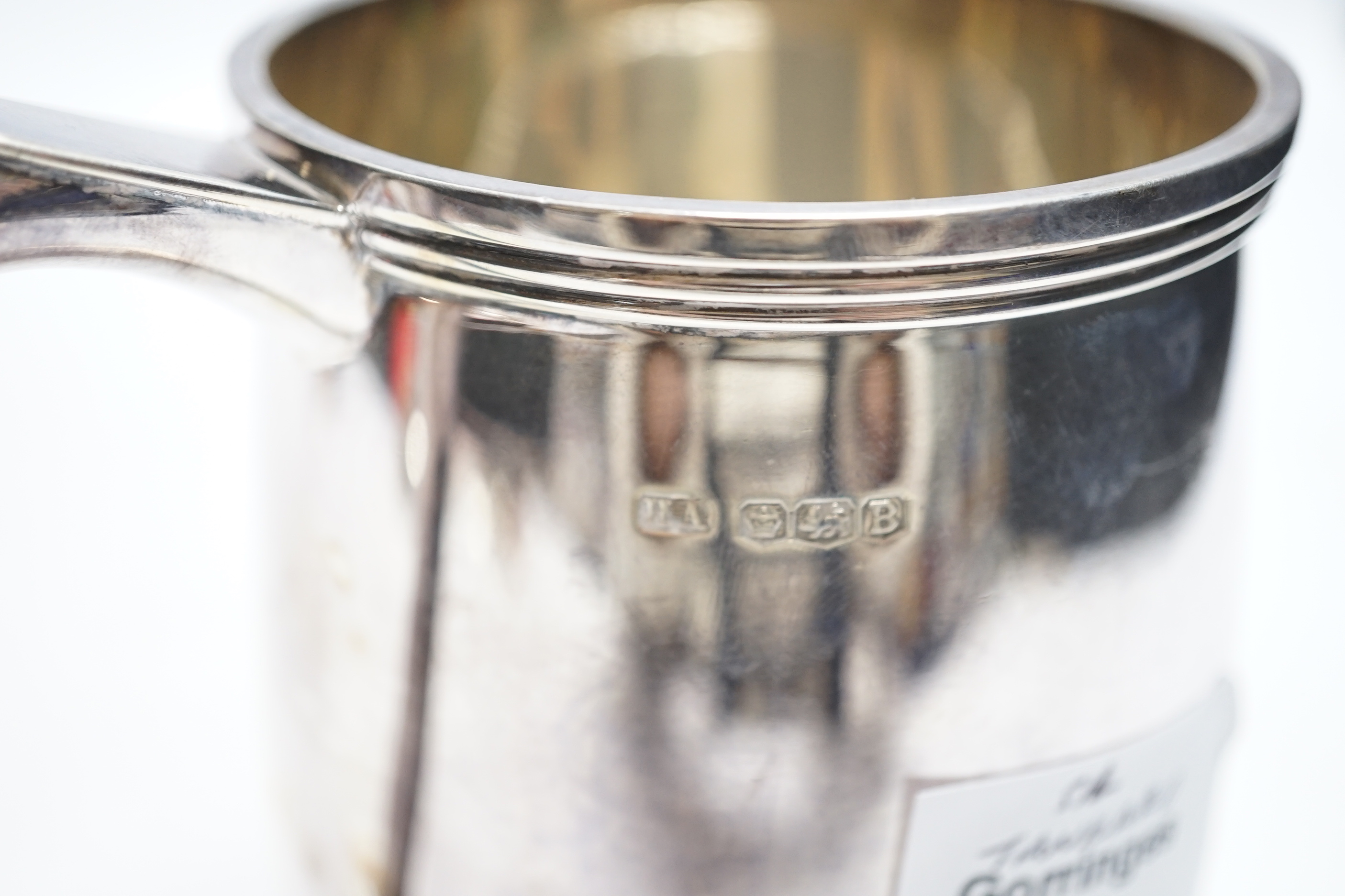 A George VI silver mug, Atkin Brothers, Sheffield, 1944, height 13cm, 13oz.